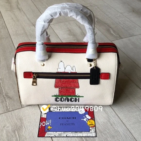 Coach X Peanuts Rowan Satchel With Snoopy - Picture 7 of 10